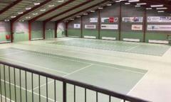 Tennisbane, inde