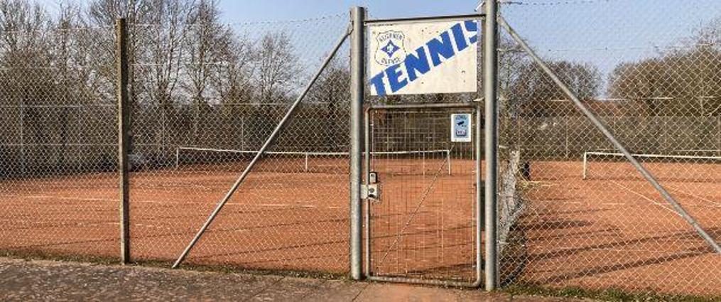 Tennisbane, grus