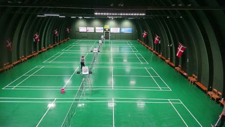 Lej baner og holdaktiviteter København | Badminton