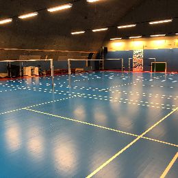 Lej baner og book i Frederiksberg Badminton