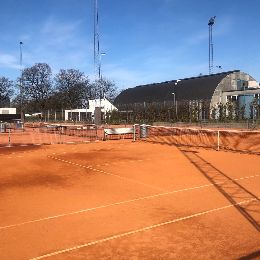 hugge blive irriteret argument Gladsaxe Tennis og Padel Klub | Lej baner og book holdaktiviteter